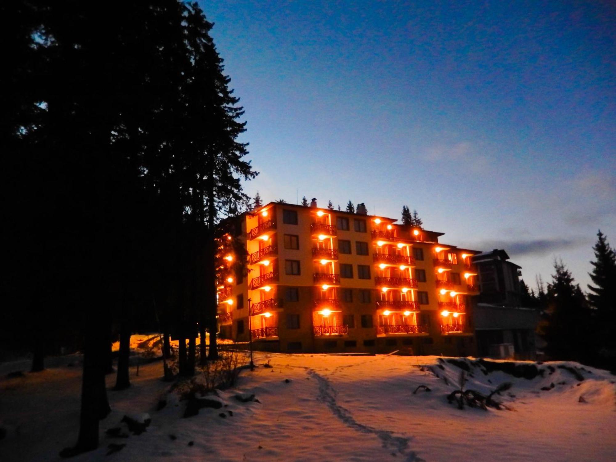 Aparthotel Pine Hills Пампорово Экстерьер фото